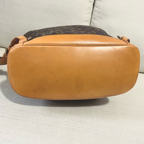 ❌SOLD❌ Louis Vuitton Montsouris GM backpack - Picture 16 of 16